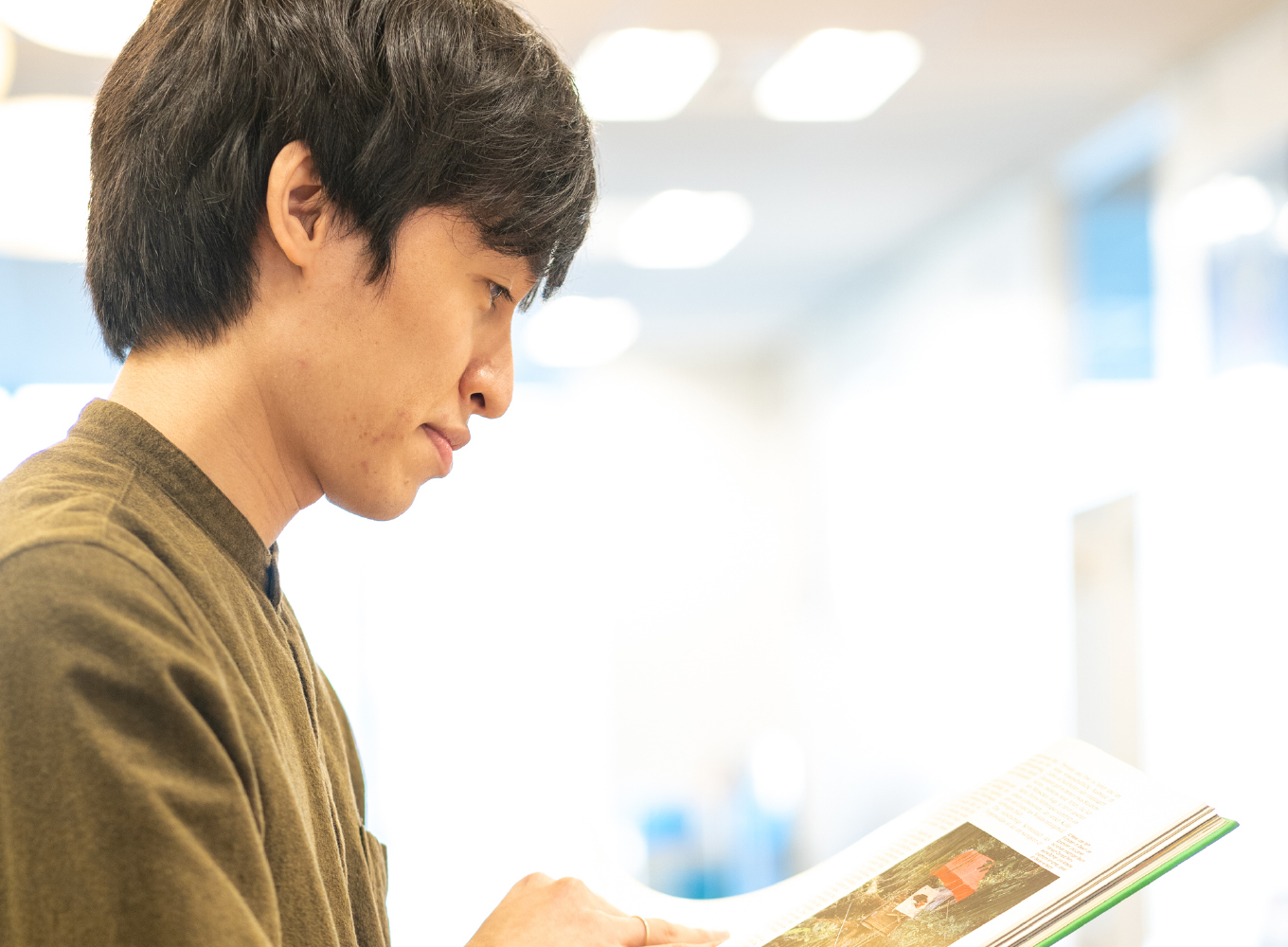 社員画像-呉氏A