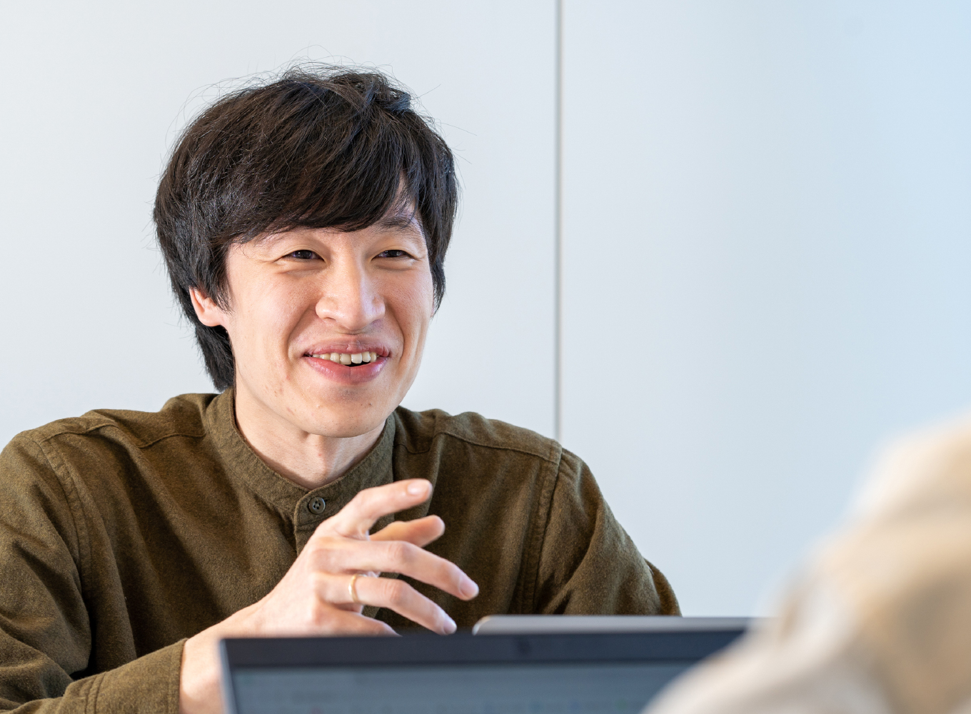 社員画像-呉氏B