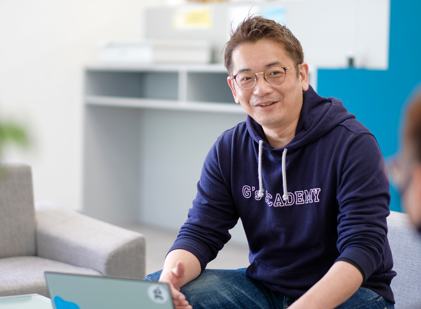 社員画像-細野氏B