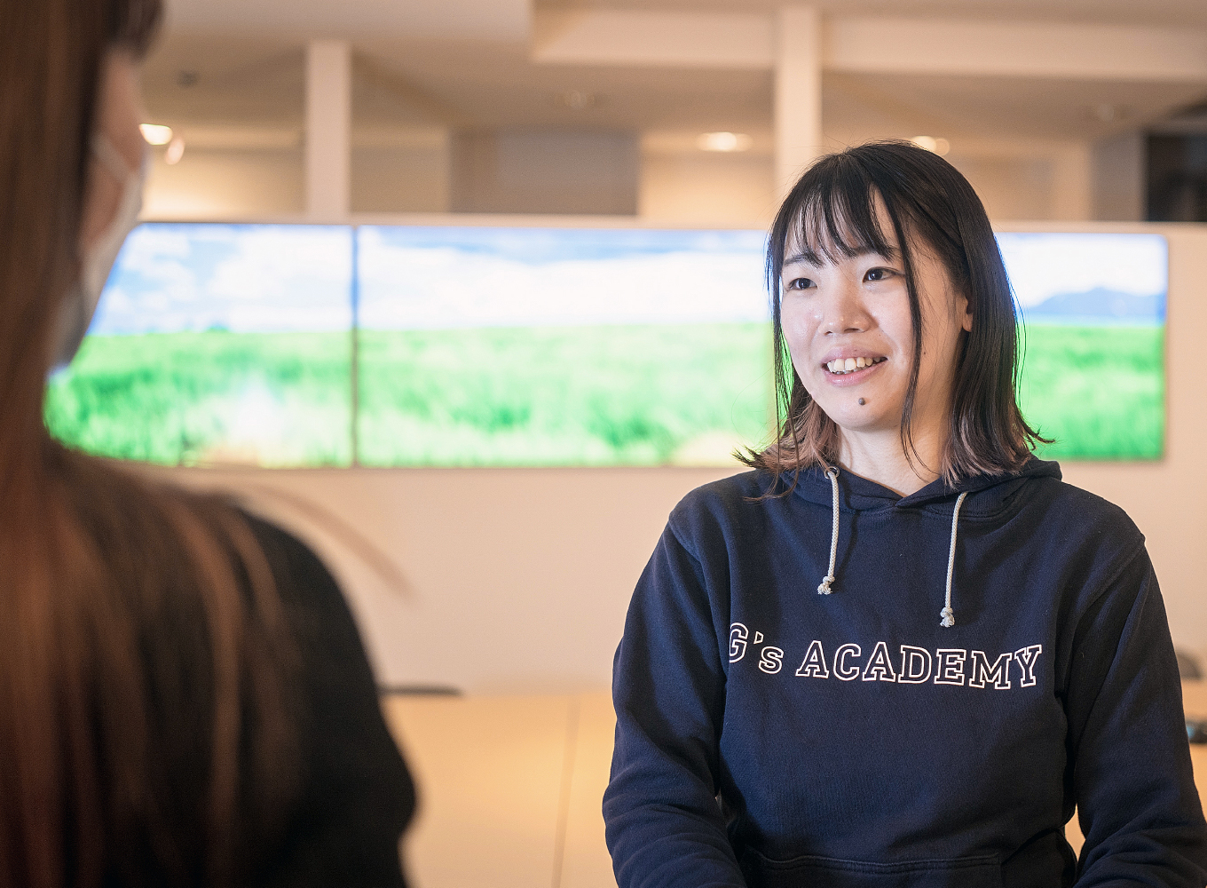 社員画像-加納氏B