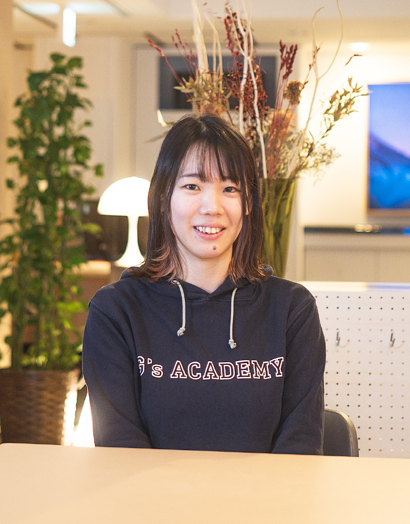 社員画像-加納氏C